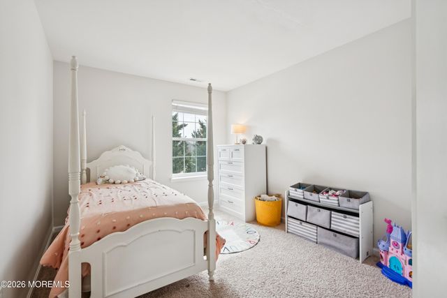 5 Eisenhower Drive, Bridgeton, NJ 08302