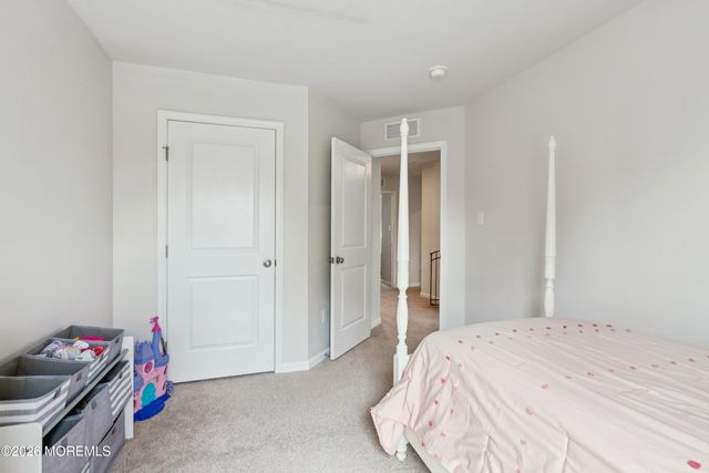 5 Eisenhower Drive, Bridgeton, NJ 08302