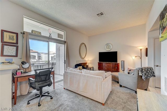 3150 Soft Breezes Drive 2040, Las Vegas, NV 89128