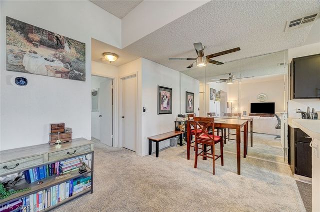 3150 Soft Breezes Drive 2040, Las Vegas, NV 89128