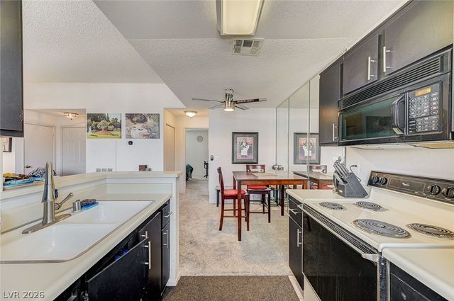 3150 Soft Breezes Drive 2040, Las Vegas, NV 89128