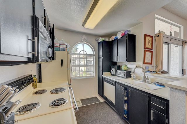 3150 Soft Breezes Drive 2040, Las Vegas, NV 89128