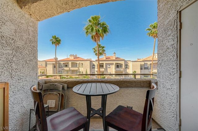 3150 Soft Breezes Drive 2040, Las Vegas, NV 89128