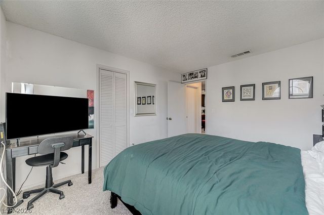 3150 Soft Breezes Drive 2040, Las Vegas, NV 89128