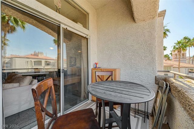 3150 Soft Breezes Drive 2040, Las Vegas, NV 89128