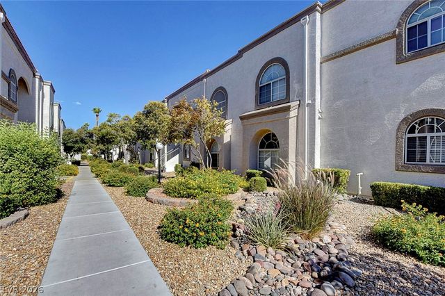 3150 Soft Breezes Drive 2040, Las Vegas, NV 89128