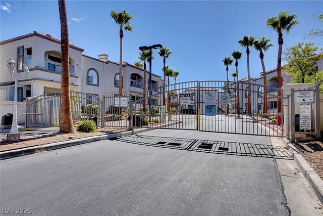 3150 Soft Breezes Drive 2040, Las Vegas, NV 89128