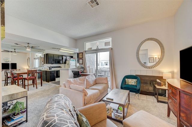 3150 Soft Breezes Drive 2040, Las Vegas, NV 89128