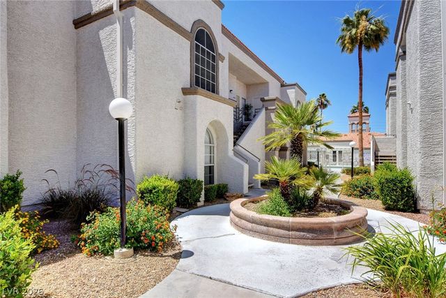 3150 Soft Breezes Drive 2040, Las Vegas, NV 89128