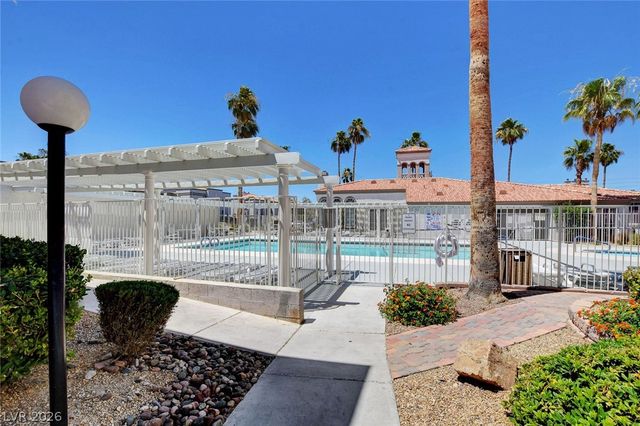 3150 Soft Breezes Drive 2040, Las Vegas, NV 89128