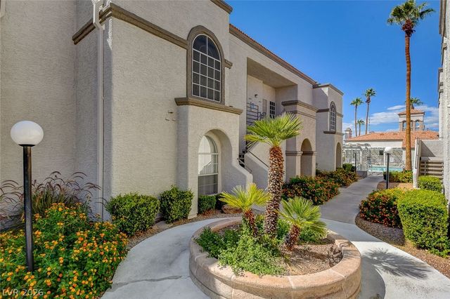 3150 Soft Breezes Drive 2040, Las Vegas, NV 89128