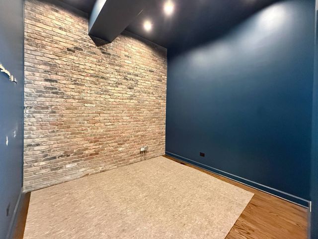 2301 W Belmont Avenue 1, Chicago, IL 60618