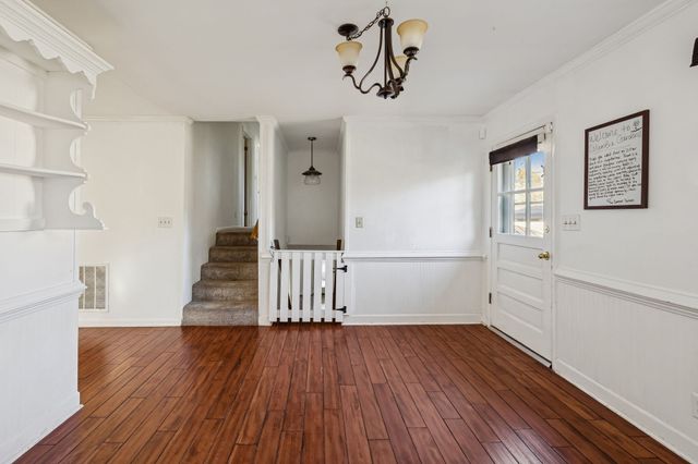 900 Camellia Dr, Columbia, TN 38401