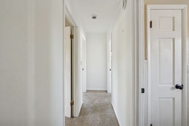 900 Camellia Dr, Columbia, TN 38401