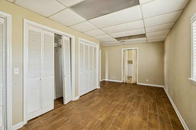 900 Camellia Dr, Columbia, TN 38401