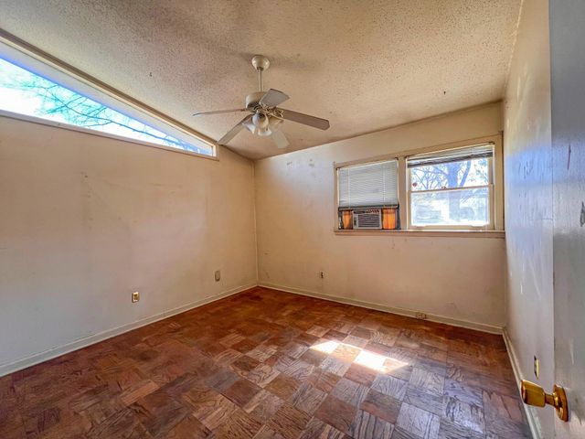 5122 WARFIELD DR, Memphis, TN 38117