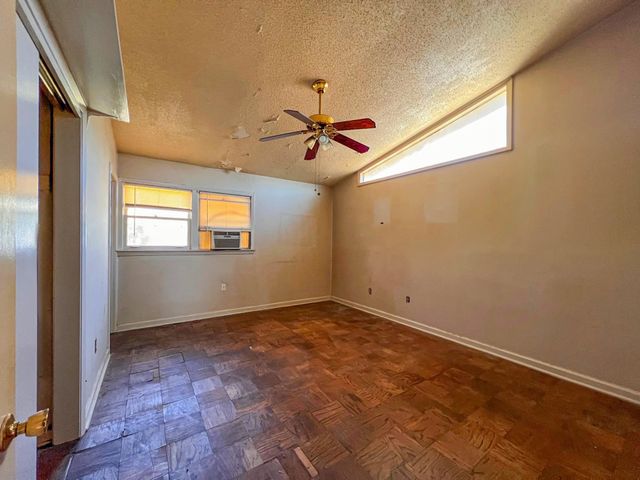 5122 WARFIELD DR, Memphis, TN 38117