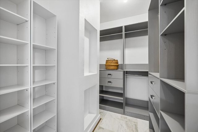 6013 Inwood Drive A, Houston, TX 77057