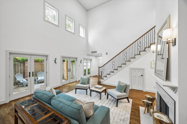 6013 Inwood Drive A, Houston, TX 77057