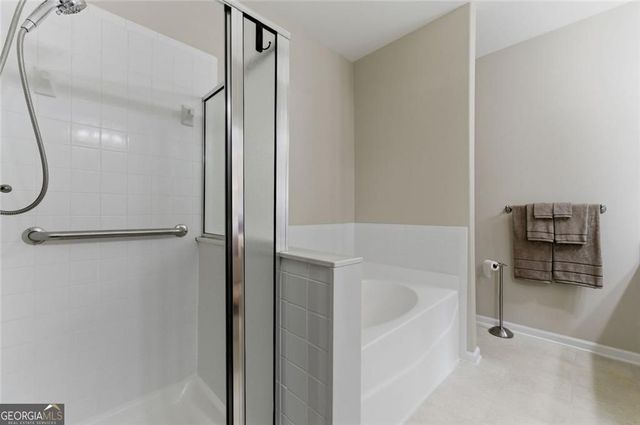 1142 Lake Point Way, Suwanee, GA 30024