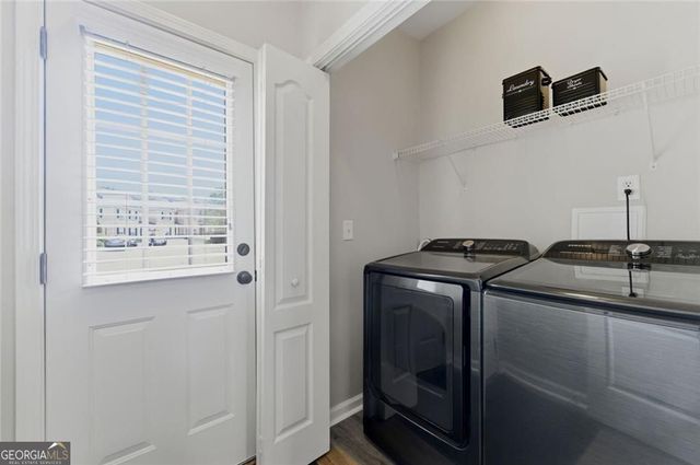 1142 Lake Point Way, Suwanee, GA 30024