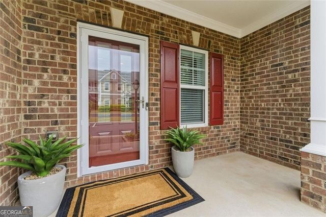 1142 Lake Point Way, Suwanee, GA 30024