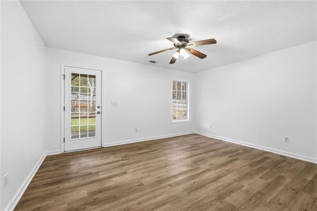 285 Chestnut Drive, Covington, GA 30016