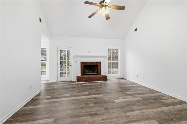 285 Chestnut Drive, Covington, GA 30016