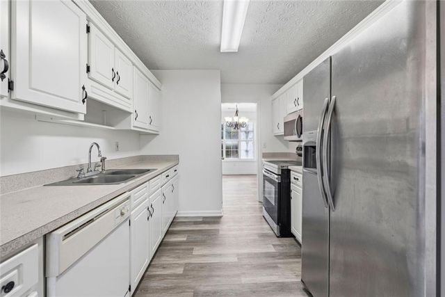 285 Chestnut Drive, Covington, GA 30016