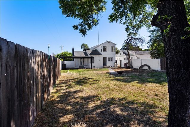 2131 1st, Bakersfield, CA 93304