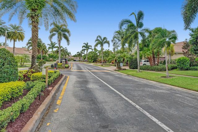2933 E Fontana Court, Royal Palm Beach, FL 33411