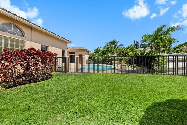 2933 E Fontana Court, Royal Palm Beach, FL 33411