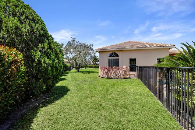 2933 E Fontana Court, Royal Palm Beach, FL 33411