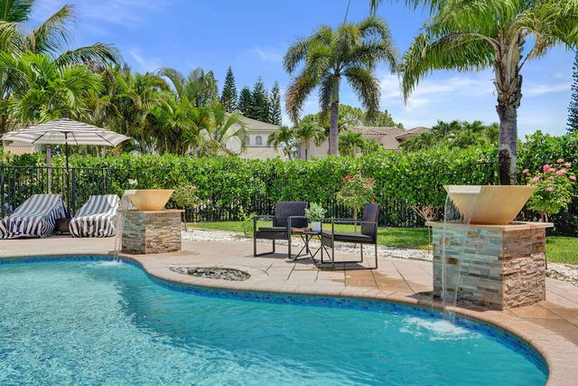 2933 E Fontana Court, Royal Palm Beach, FL 33411