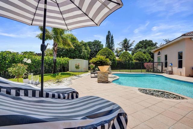 2933 E Fontana Court, Royal Palm Beach, FL 33411
