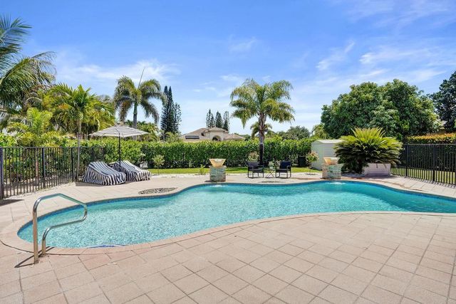 2933 E Fontana Court, Royal Palm Beach, FL 33411