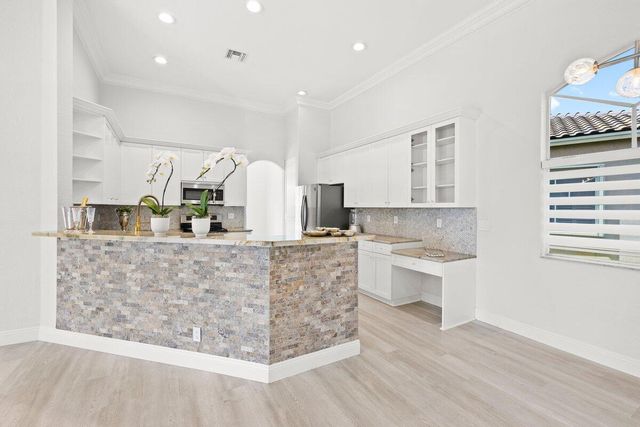 2933 E Fontana Court, Royal Palm Beach, FL 33411