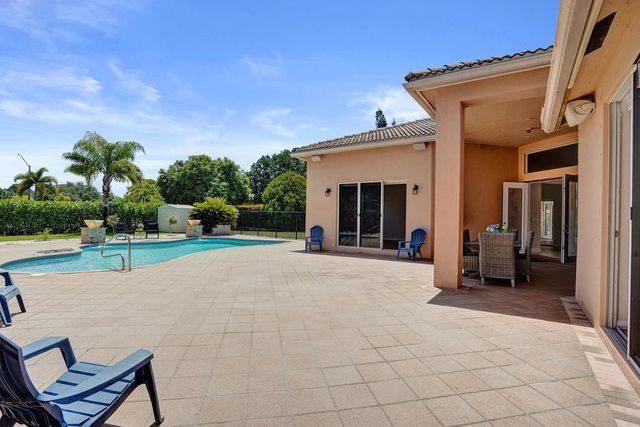 2933 E Fontana Court, Royal Palm Beach, FL 33411