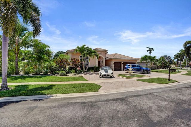 2933 E Fontana Court, Royal Palm Beach, FL 33411