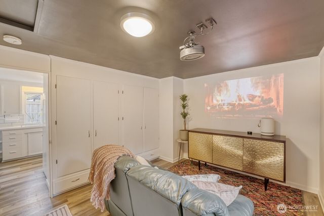 4034 NE 109th Street, Seattle, WA 98125