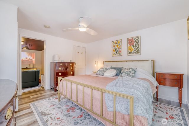 4034 NE 109th Street, Seattle, WA 98125