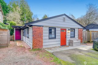 4034 NE 109th Street, Seattle, WA 98125
