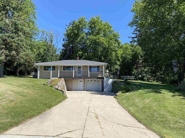 4258 Pleasant Hill Road, Richfield, WI 53076