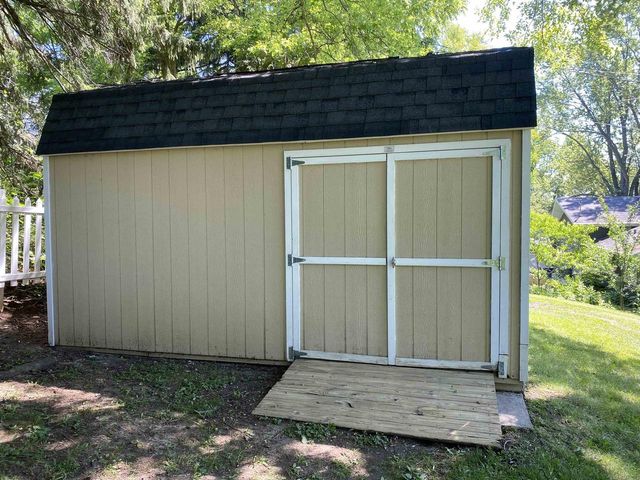 4258 Pleasant Hill Road, Richfield, WI 53076