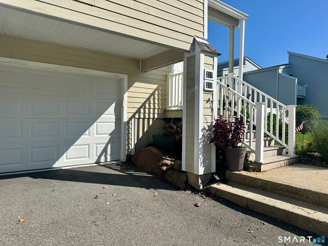 219 Crosswoods Road 219, Branford, CT 06405