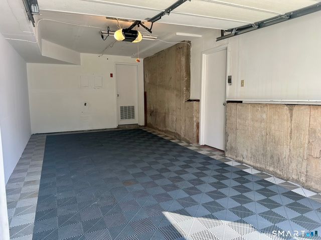 219 Crosswoods Road 219, Branford, CT 06405