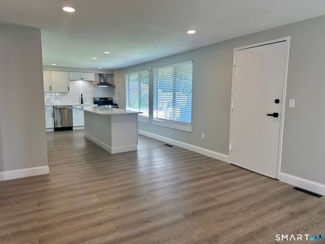 219 Crosswoods Road 219, Branford, CT 06405