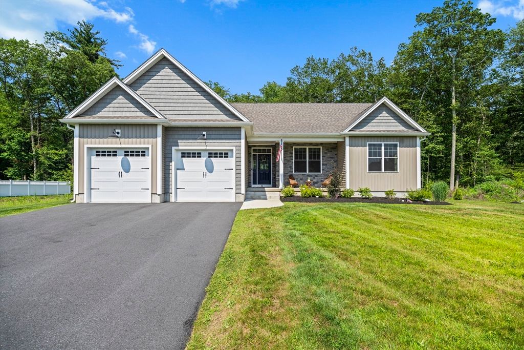 5 Tall Pines Trl, Southwick, MA 01077