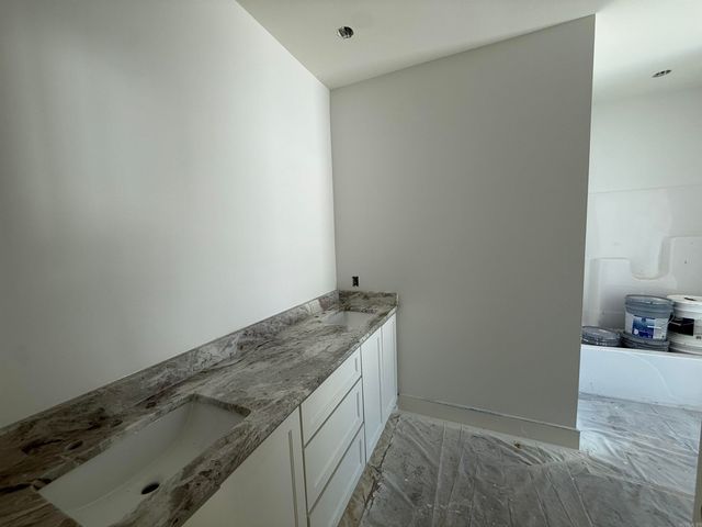 42 Ules Watson Drive, Greenbrier, AR 72058