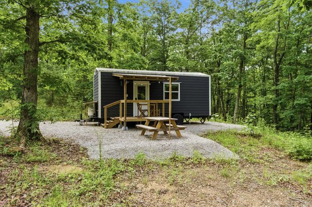 739 S Moore Road, Rising Fawn, GA 30738